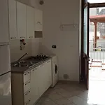 アパート Corte Ferruccio ミネルヴィーノ・ディ・レッチェ